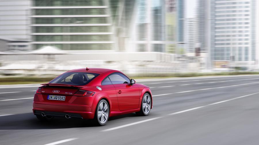  Audi TT Coupe 45 TFSI Quattro (8S) 2018 года  (WW) (фото 11 из 14)
